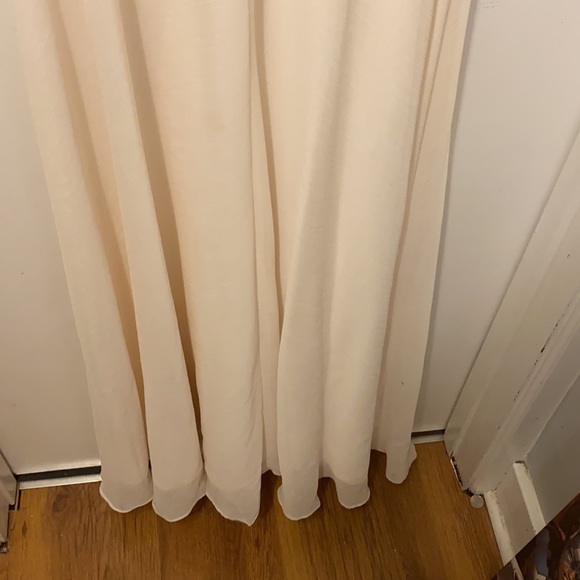 Full length cream evening dress - Picture 4 of 4